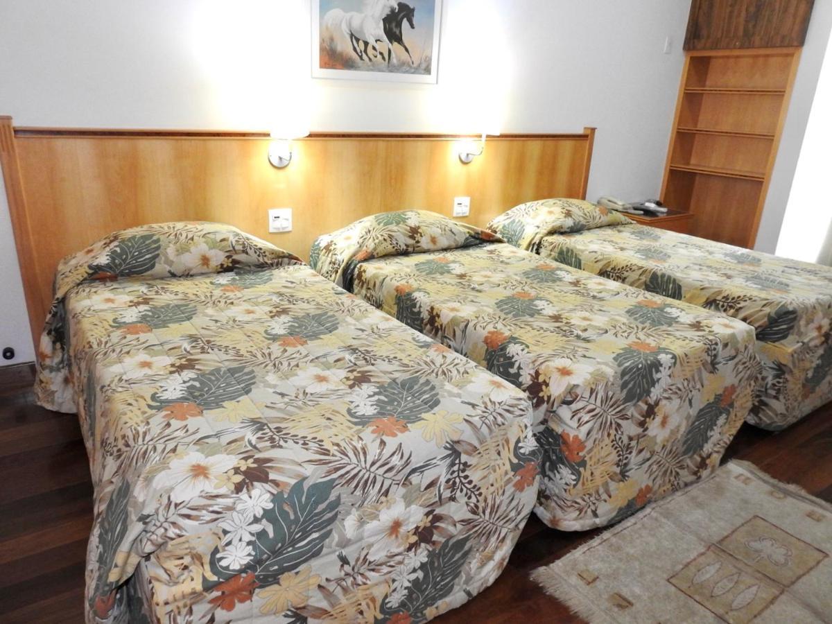 Constantino Hotel E Eventos ジュイス・デ・フォーラ エクステリア 写真 A room at the hotel