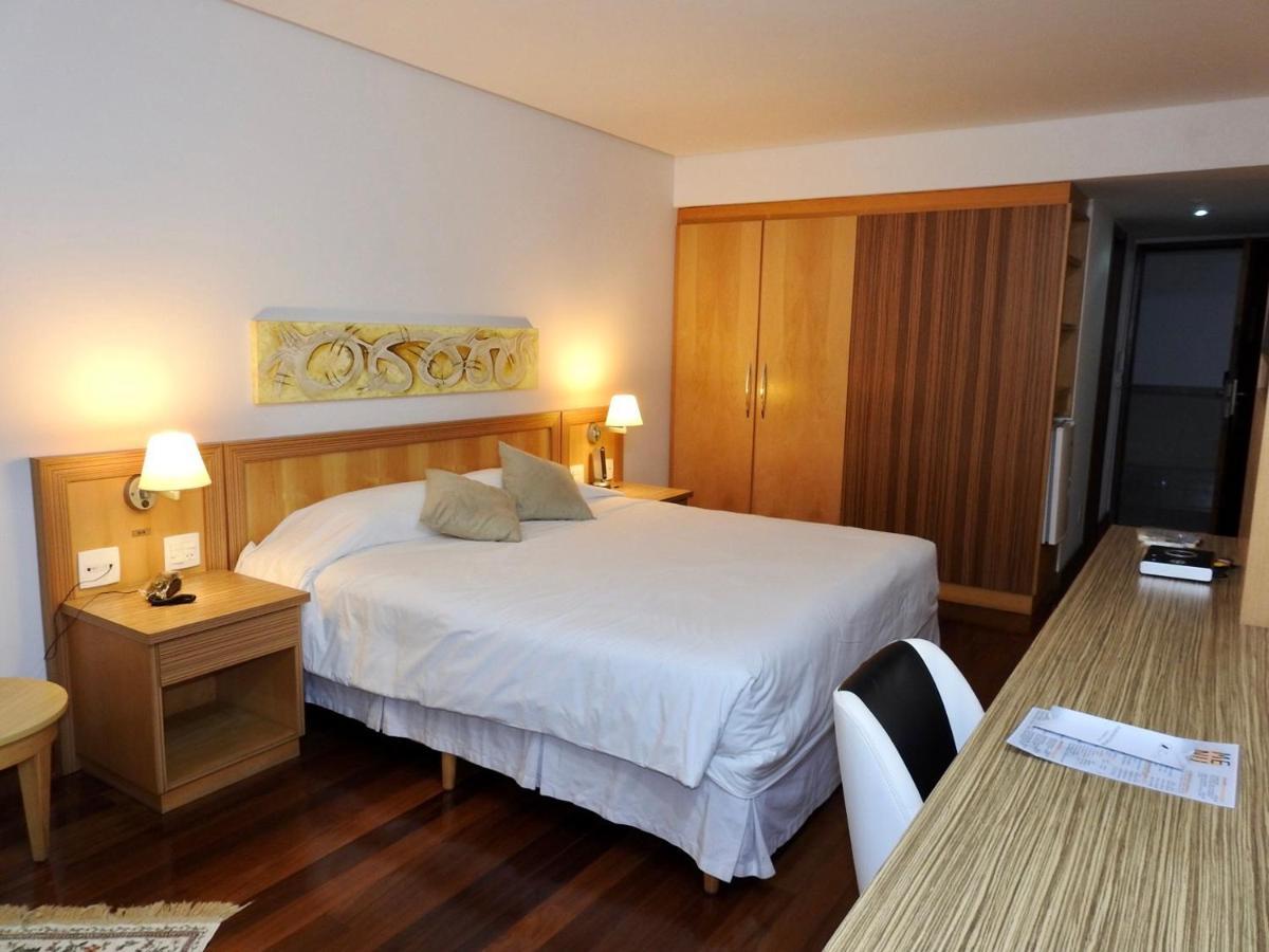 Constantino Hotel E Eventos ジュイス・デ・フォーラ エクステリア 写真 A room at the hotel