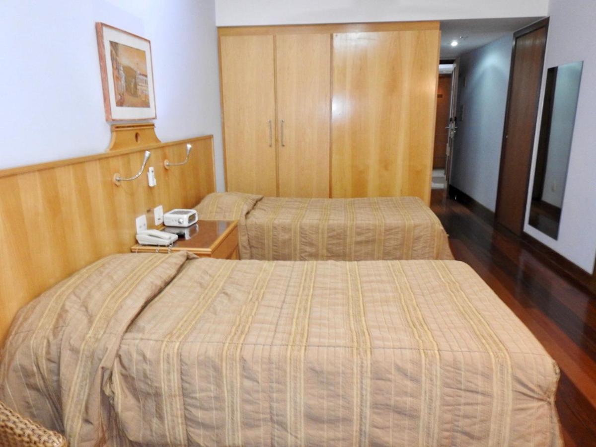 Constantino Hotel E Eventos ジュイス・デ・フォーラ エクステリア 写真 A room at the hotel